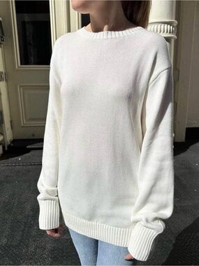 Brandy Melville White Brianna Sweater